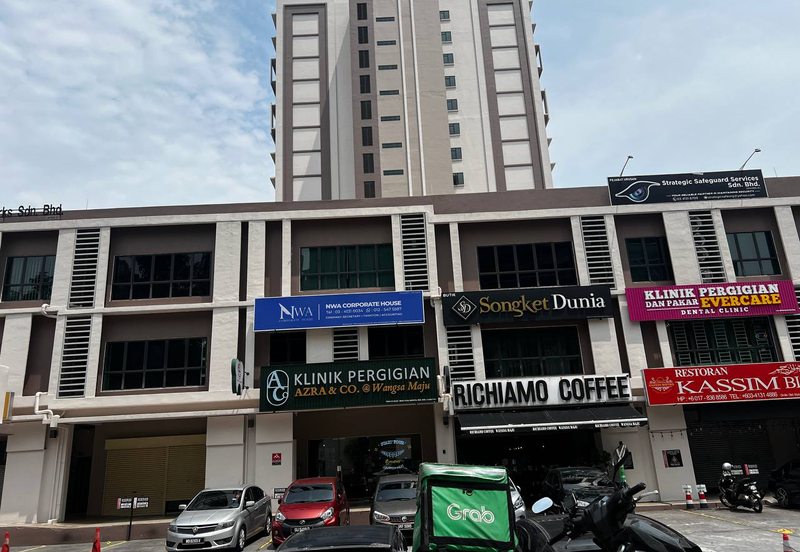 Plaza Wangsa Maju