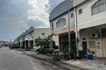Taman Perindustrian Tago, KIP, 1.5 Storey Factory, Freehold
