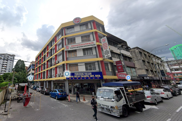 Pudu, 4.5 Storey Shop Office, Freehold
