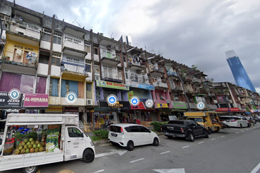 Pudu, 4.5 Storey Shop Office, Freehold