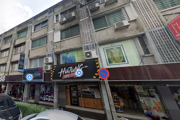 Pudu, 4.5 Storey Shop Office, Freehold