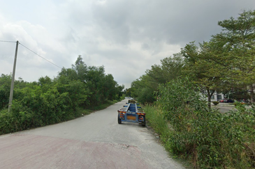 West Port, Pulau Indah