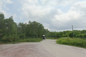 West Port, Pulau Indah