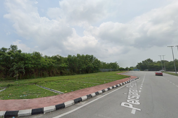 West Port, Pulau Indah