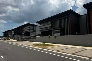 Elmina Business Park