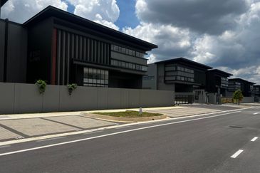 Elmina Business Park