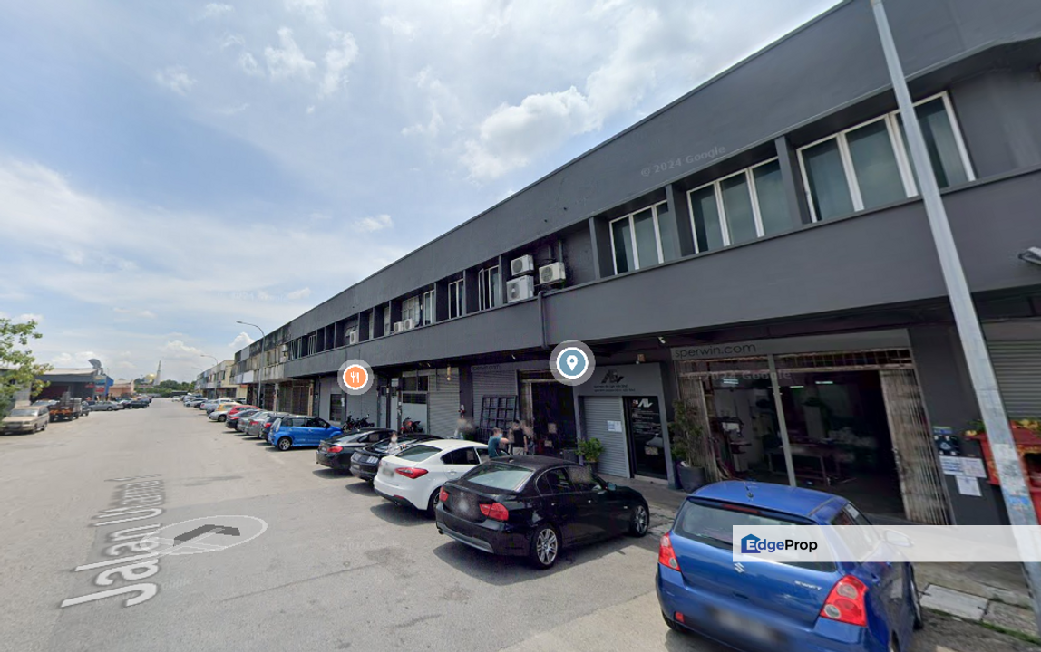 Puchong Utama 1.5 Storey Link Factory, Selangor, Puchong