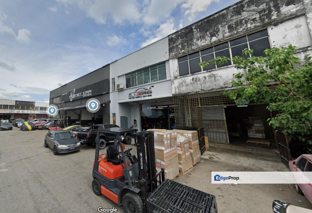 Puchong Utama 1.5 Storey Link Factory, Selangor, Puchong
