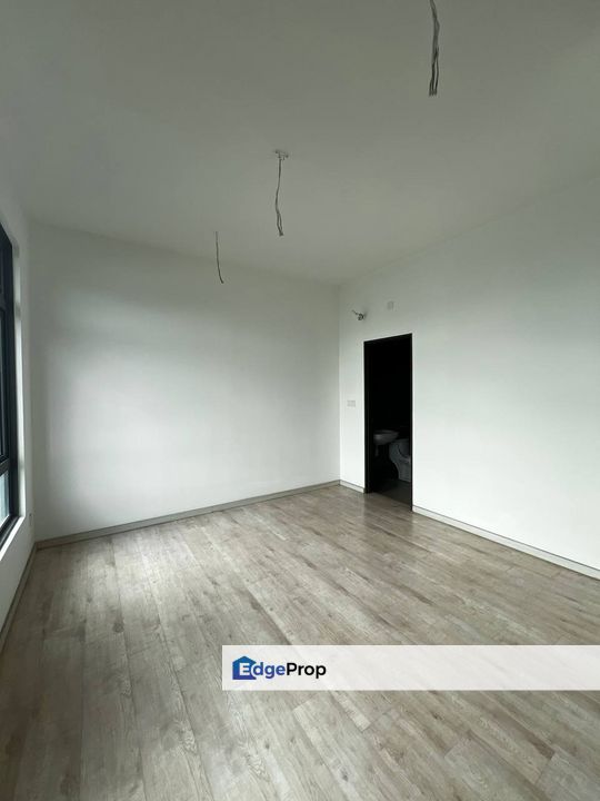 The Henge Condo , Brand new and lake view unit, Kuala Lumpur, Kepong