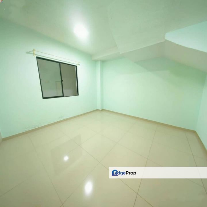 Taman Kepong Double Storey House For Sale , Free Hold, Kuala Lumpur, Kepong