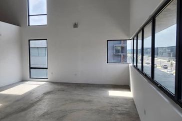 Elmina Business Park