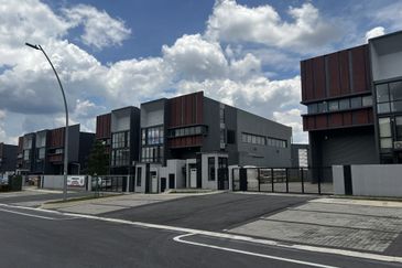 Elmina Business Park