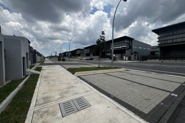 Elmina Business Park