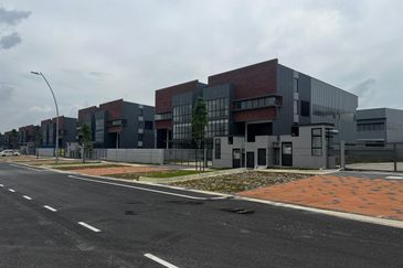 Elmina Business Park