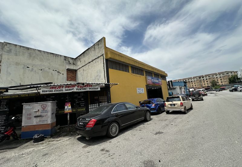 Taman Sri Batu Caves