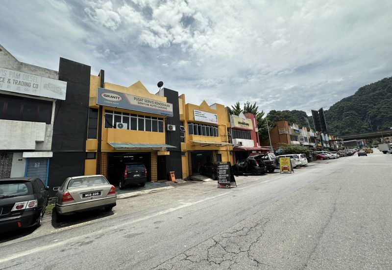 Taman Sri Batu Caves
