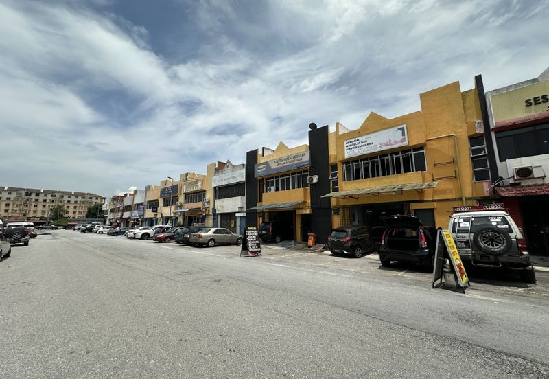Taman Sri Batu Caves