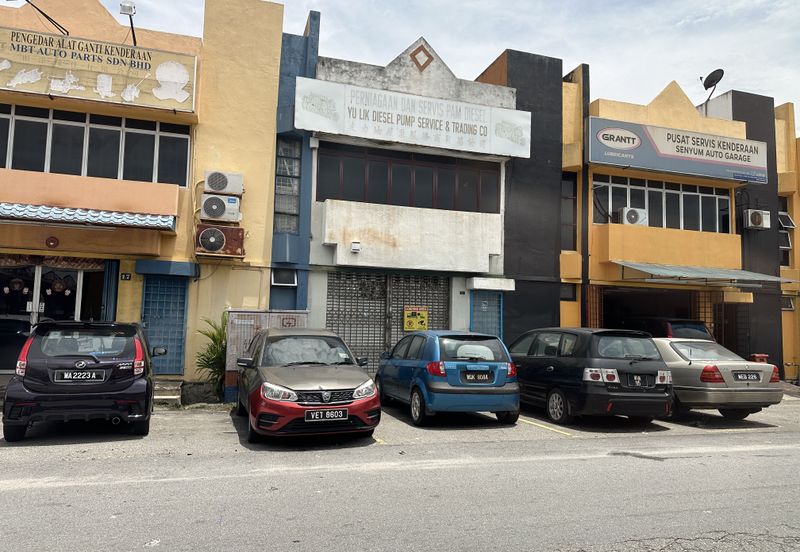 Taman Sri Batu Caves