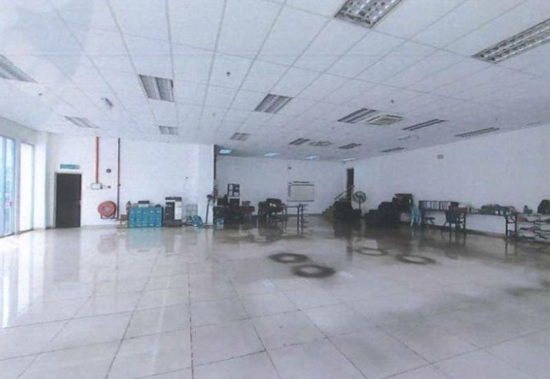 West Port, Pulau Indah