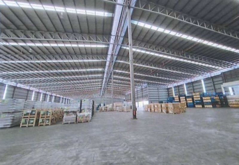 West Port, Pulau Indah