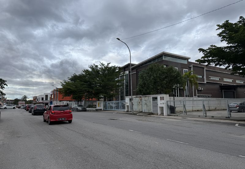 Subang U5 @ Shah Alam, DETACHED FACTORY CORNER WITH MORE EXTRA LAND