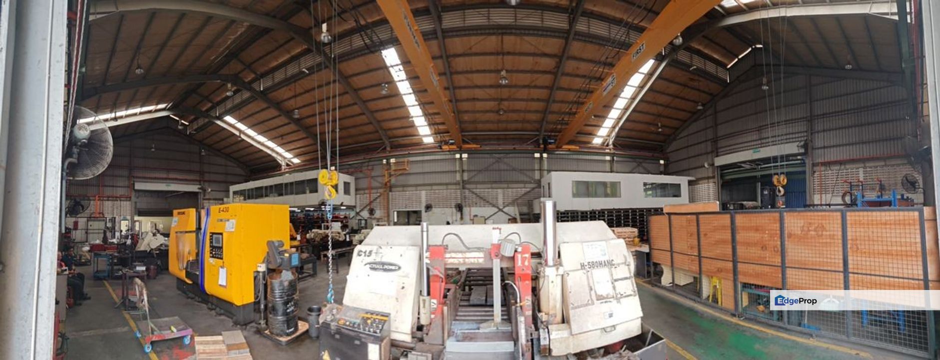 Bandar Sri Damansara, BUNGALOW FACTORY, FACING MAIN ROAD, Kuala Lumpur, Damansara