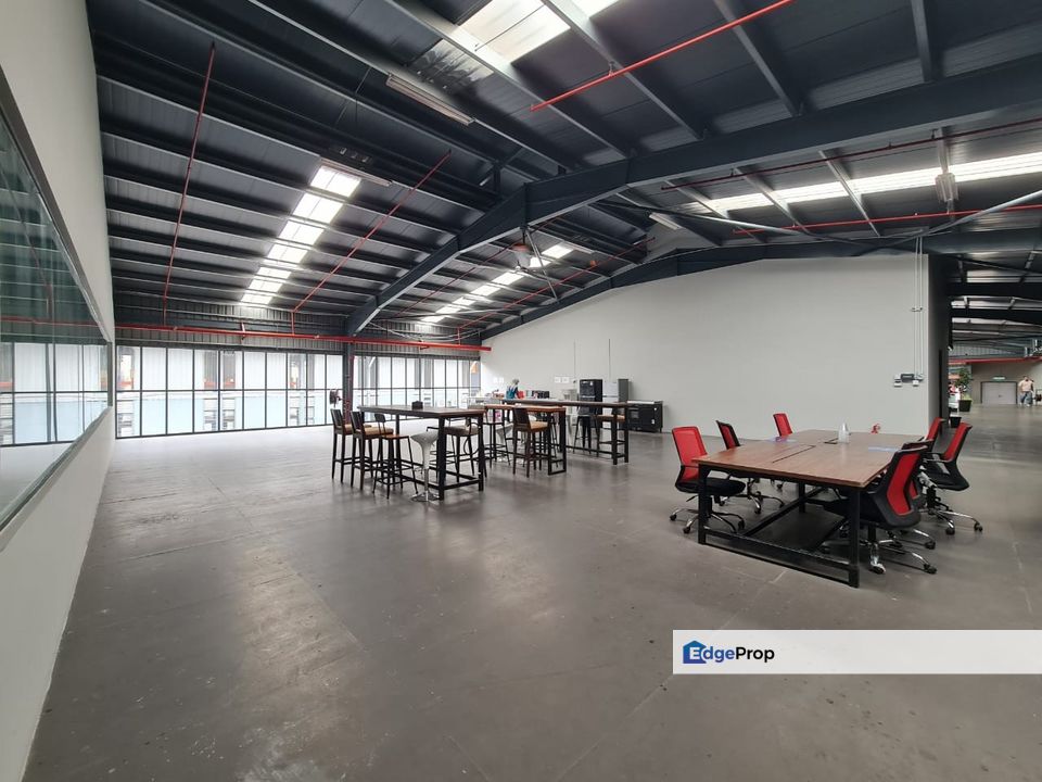 NICE RENOVATED, WALKING DISTANCE TO LRT, Petaling Jaya, Selangor, Petaling Jaya