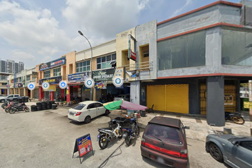 Bandar Puncak Alam, CORNER 2 STOREY SHOP OFFICE