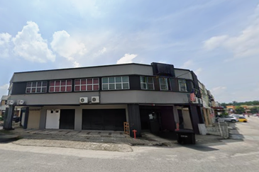 Bandar Puncak Alam, CORNER 2 STOREY SHOP OFFICE