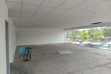 Bandar Puncak Alam, CORNER 2 STOREY SHOP OFFICE