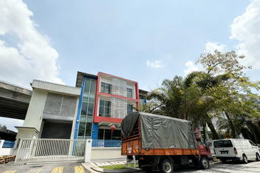 Kepong Business Park, CORNER DETACHED FACTORY