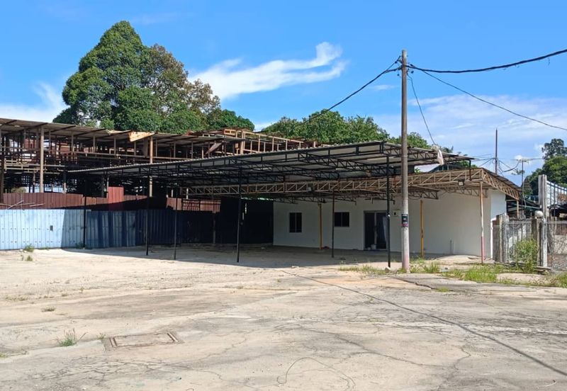 Sungai Buloh @ Kampung Merbau Sempak, TOL LAND