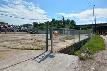 Sungai Buloh @ Kampung Merbau Sempak, TOL LAND