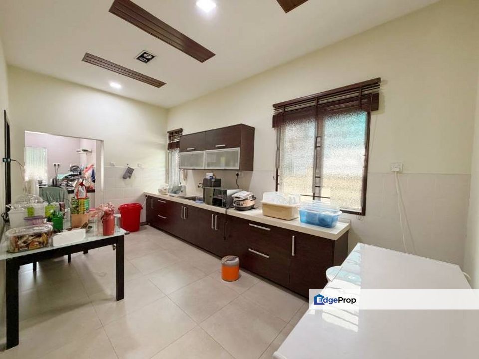 Perdana Residence 1 Double Storey Semi D House For Sale, Selangor, Selayang