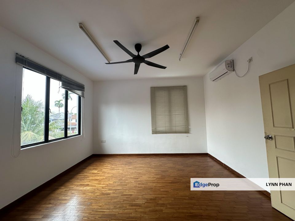 Austin heights cluster house nearby school, Johor, Johor Bahru