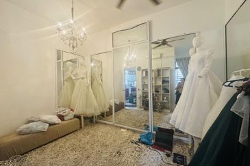 Jalan Setia Tropika 9