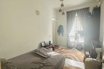 Jalan Setia Tropika 9