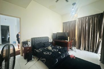 Jalan Setia Tropika 9