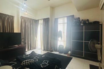 Jalan Setia Tropika 9