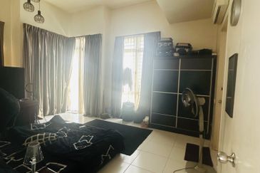 Jalan Setia Tropika 9