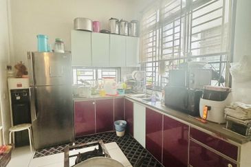 Jalan Setia Tropika 9