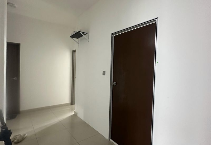 SKS Habitat Apartment, Larkin