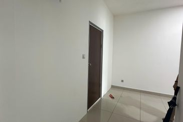 SKS Habitat Apartment, Larkin