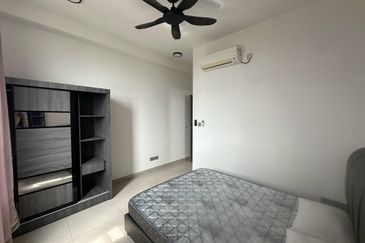SKS Habitat Apartment, Larkin