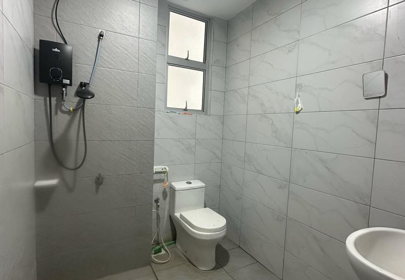 SKS Habitat Apartment, Larkin