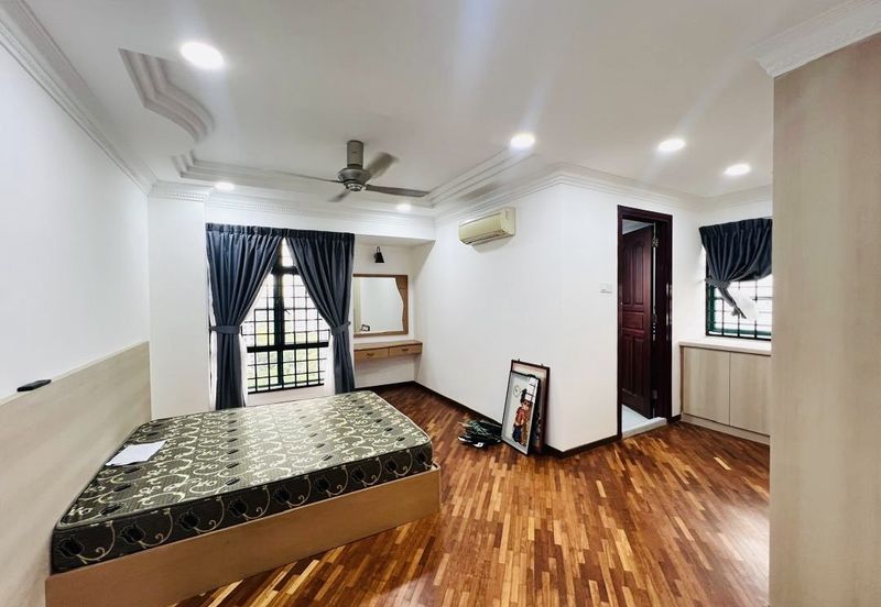 The Straits View, Bandar Baru Permas Jaya