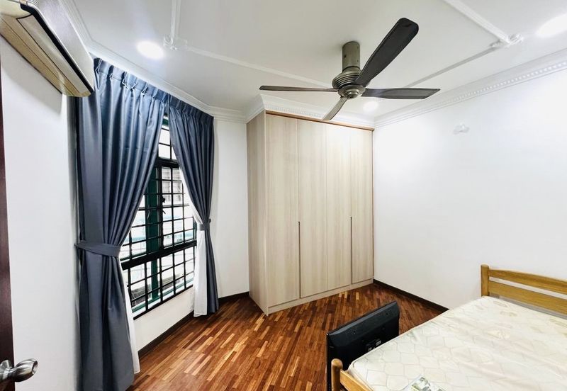 The Straits View, Bandar Baru Permas Jaya