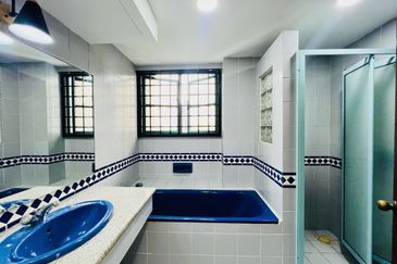 The Straits View, Bandar Baru Permas Jaya