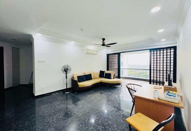 The Straits View, Bandar Baru Permas Jaya