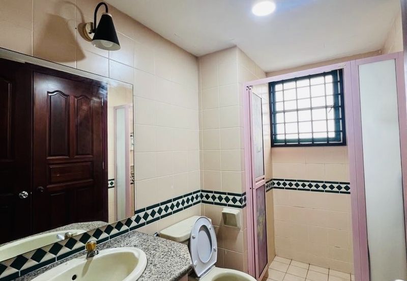 The Straits View, Bandar Baru Permas Jaya